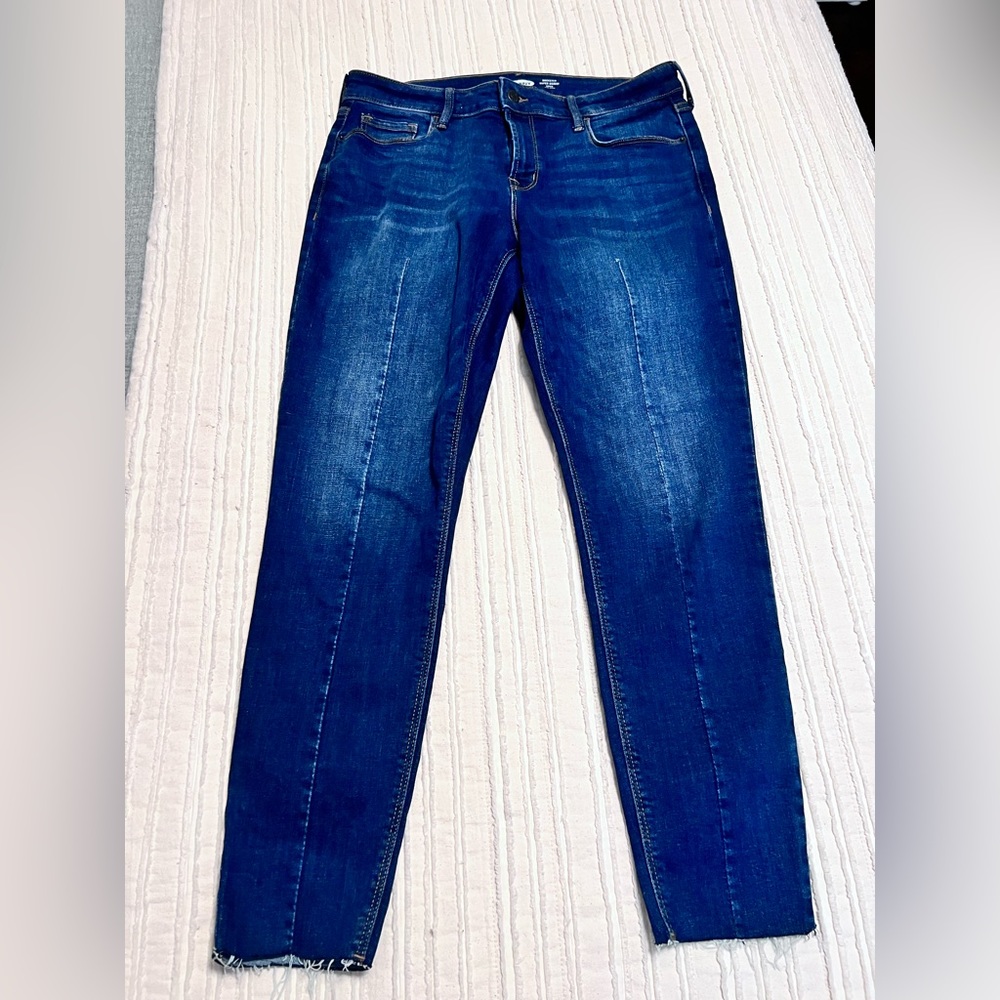 Mid rise ankle jeans